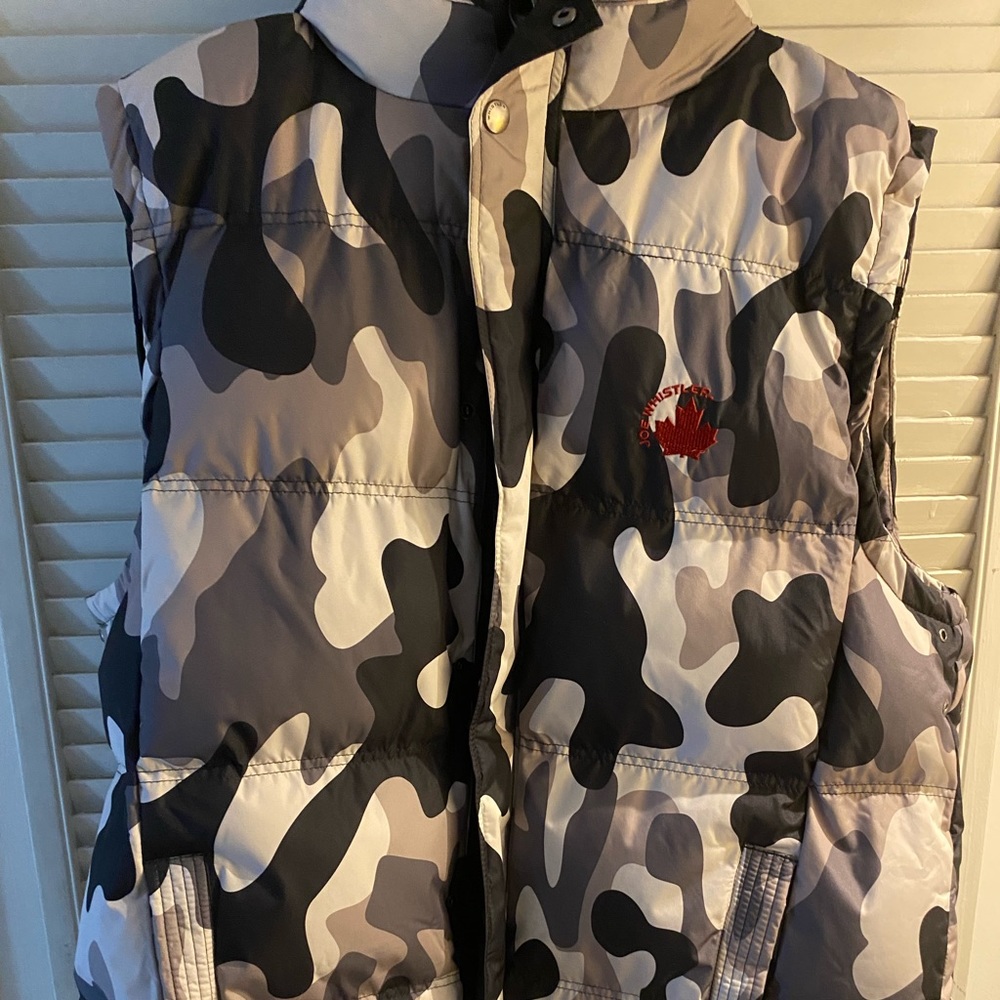 CAMO BUBBLE VEST WITH HOODIE